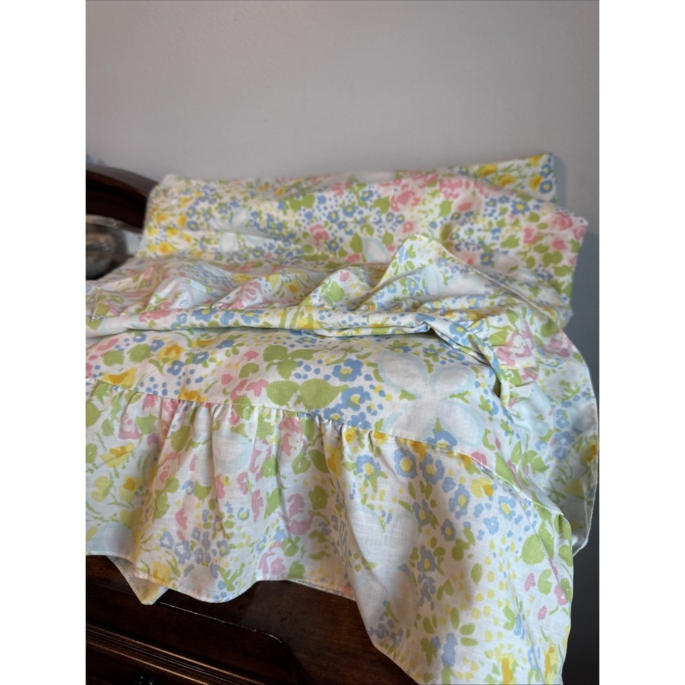 94x86" Vintage Full Size Ruffled Butterfly Floral Flat Sheet W/ Ruffle